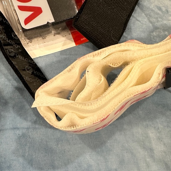 Assorted Velcro - Picture 2 of 6